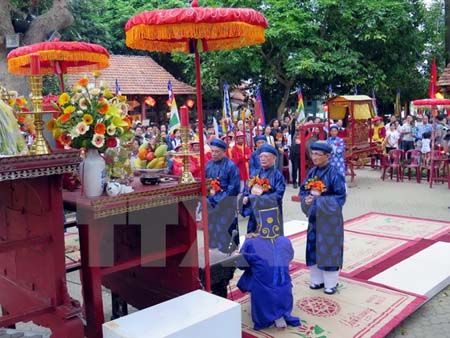 Tôn vinh nghệ nhân và làng nghề tại Festival Nghề truyền thống Huế lần thứ 6.